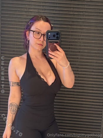 Full leaked Bigtittygothegg private onlyfans photo