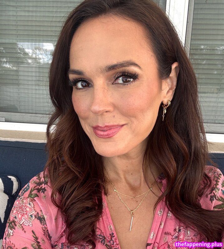 Erin Cahill