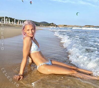 Full leaked Lara markthaler private onlyfans photo