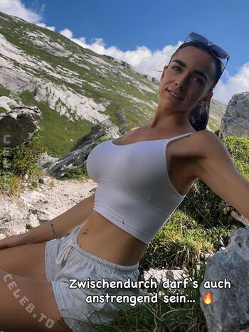 Full leaked Larina abore private onlyfans photo