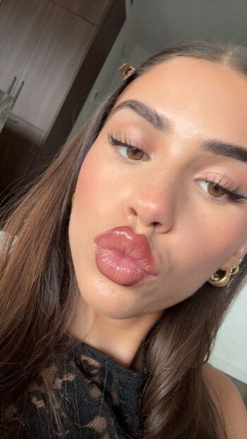 Full leaked Leah halton private onlyfans photo