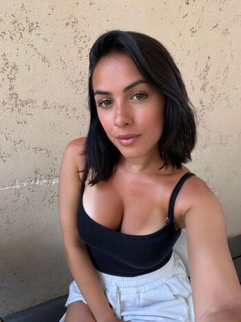 Lia Toutcourt