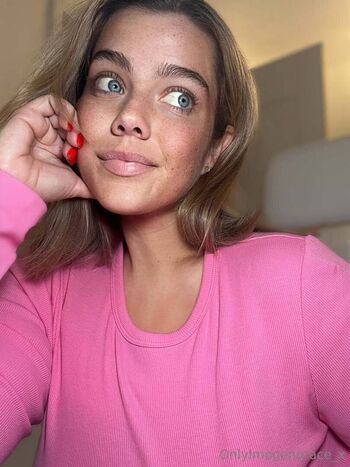 Full leaked Lilly banke private onlyfans photo
