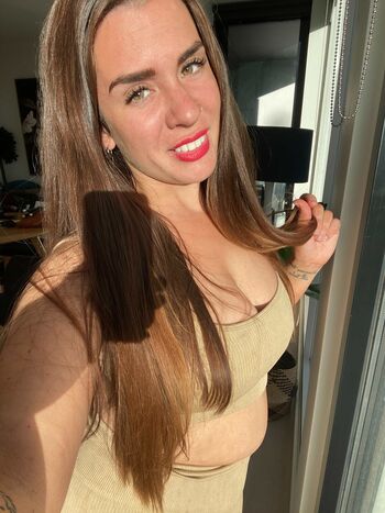 Full leaked Lucy banks private onlyfans photo