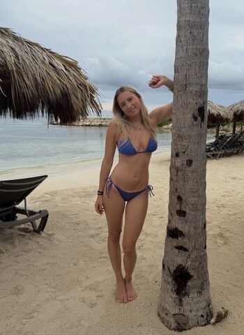 Full leaked Melaniem private onlyfans photo