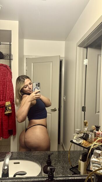 Full leaked Rharri rhound private onlyfans photo